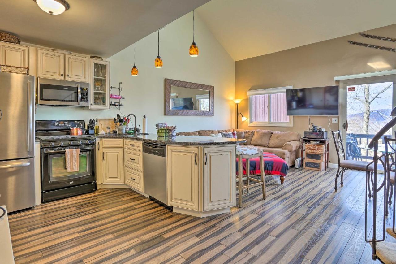 Mountain Creek Condo With Grill Walk To Lifts! Vernon Buitenkant foto